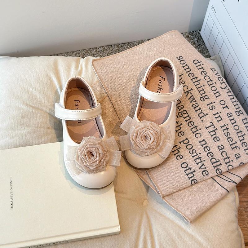 

Beige Girl Low Heel Shoes Spring New Breathable Children s Princess Shoes Flower Decorated Little Girls Party Shoe Silver I04192 23