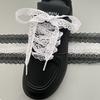 3 Paar Schicke Spitze 2,9 cm Breite Flache Schnürsenkel für Sneaker Schnürsenkel für Damen Freizeitschuhe Schwarze Weiße Schnürsenkel Accessoires