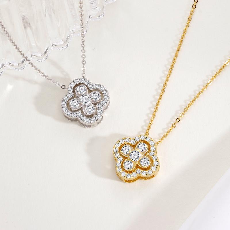 One pair of four-leaf clover necklaces for women, niche light luxury fashion, exquisite ins high-end necklaces for women