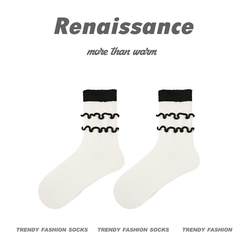 Renaissance Women's Vertical Stripe Lace Socks - Summer/Autumn Trend