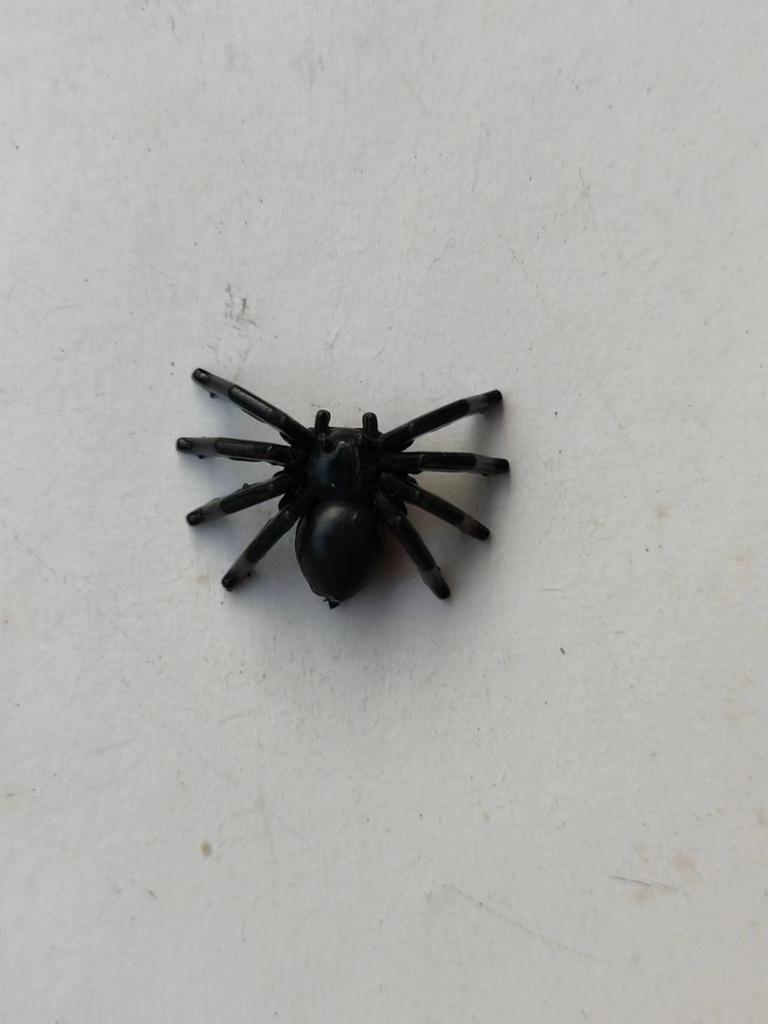 12 Black Luminous Small Halloween Prank Spiders
