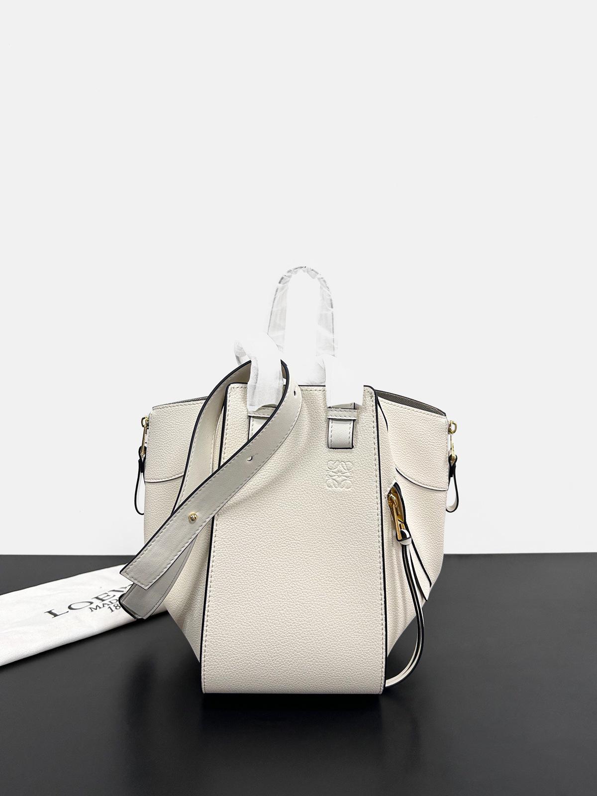 

2024 Maya Haute Couture Кожаная сумка-тоут Smiley Face - гамак Luojia, коровья кожа личи, одно плечо, сумка через плечо