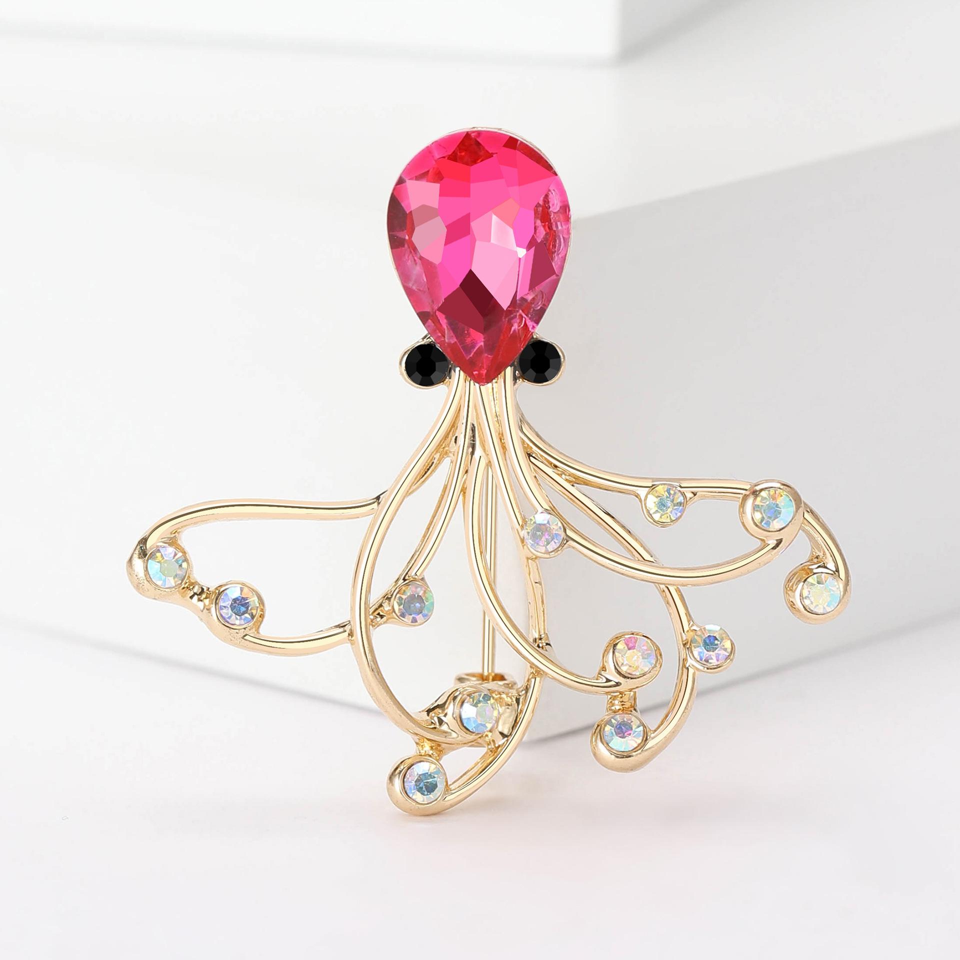 

Новая модная брошь в виде осьминога со стразами, булавка с морским животным, женская одежда, аксессуары, корсаж красный