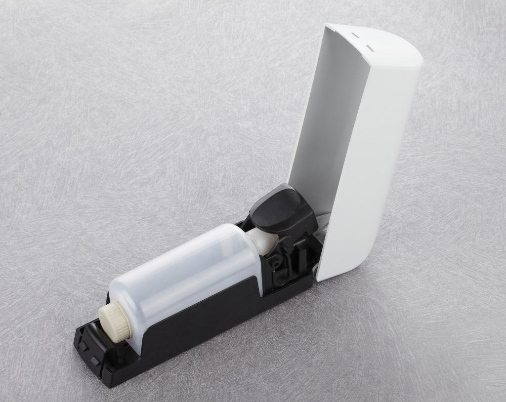 Dispenser triplo per sapone e shampoo modello 51 per docce