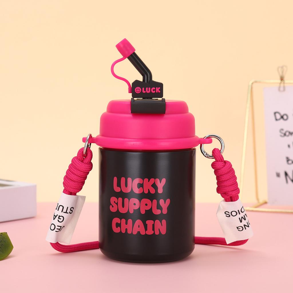 Nowy kreatywny kubek do kawy ze słomką dla dziewcząt, który będzie nosił ze sobą kubek ze słomką ze sznurka o dużej pojemności, podwójny kubek próżniowy do picia