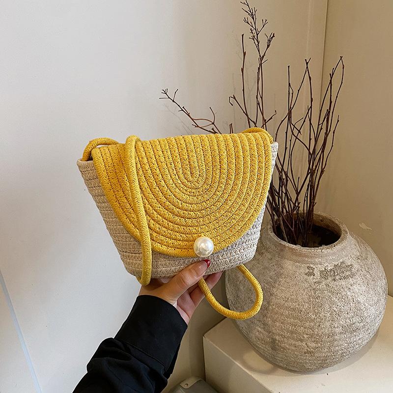 

Summer retro woven bag women s 2025 new fashion versatile mini bucket bag vacation beach bag messenger bag Without pendant жовтий