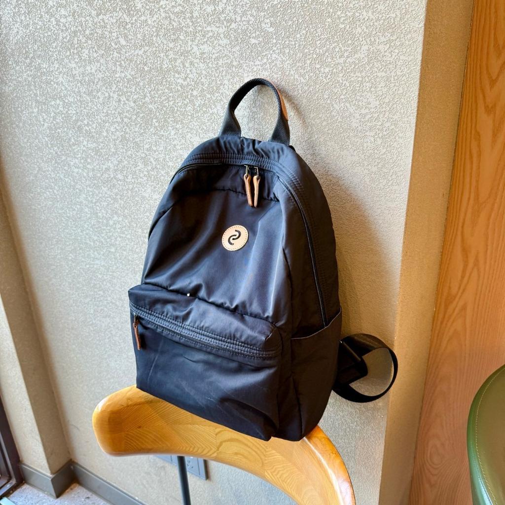 Rucksack für Damen, modischer Reiserucksack, leichter Reiserucksack für die Arbeit, Pendeln, Computertasche