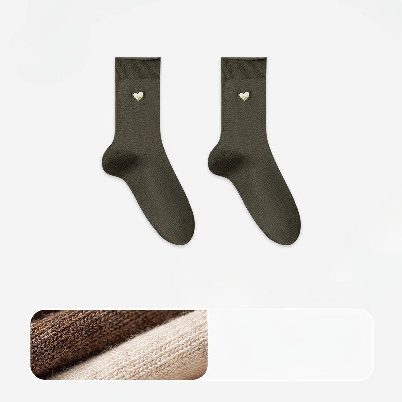 Female Autumn Cotton Love Embroidery Curled Loose Mouth Yuezi Tube Stack Socks