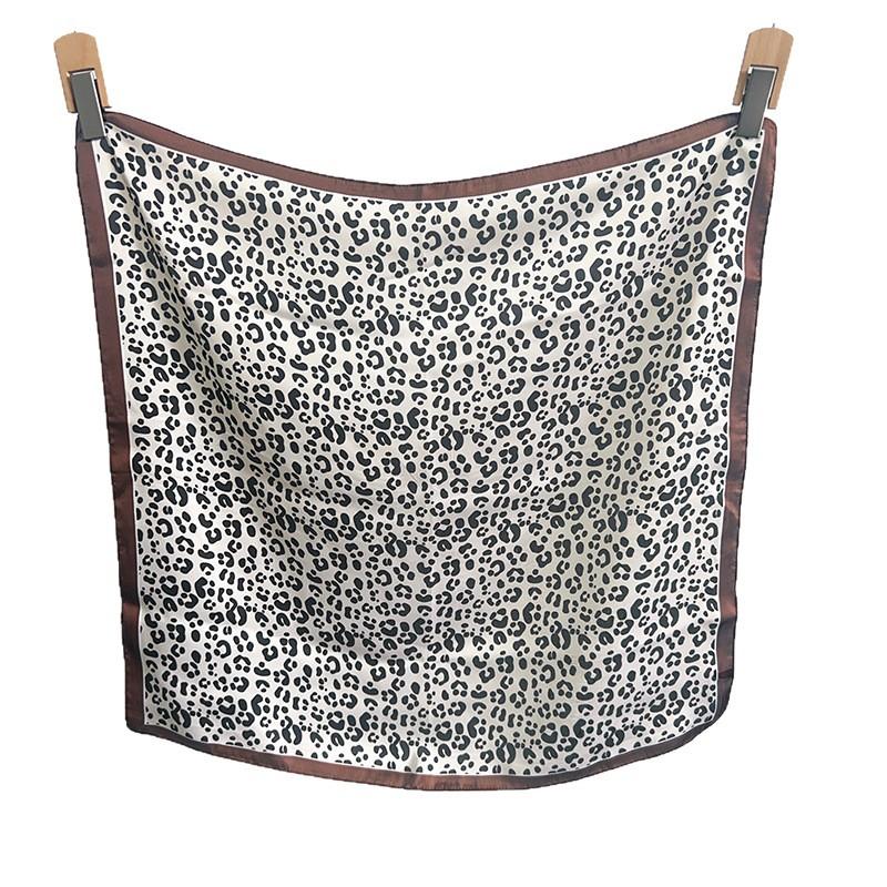 Classic fashionable retro leopard print small square scarf women's 1116 spring and summer new high-end versatile silk scarf small scarf headband