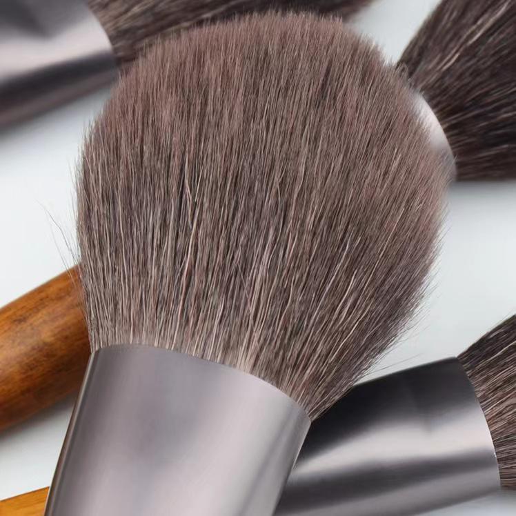 Luxury Animal Hair Makeup Brush with Beechwood Handle - Powder, Blush, Eyeshadow, Detail Brushes