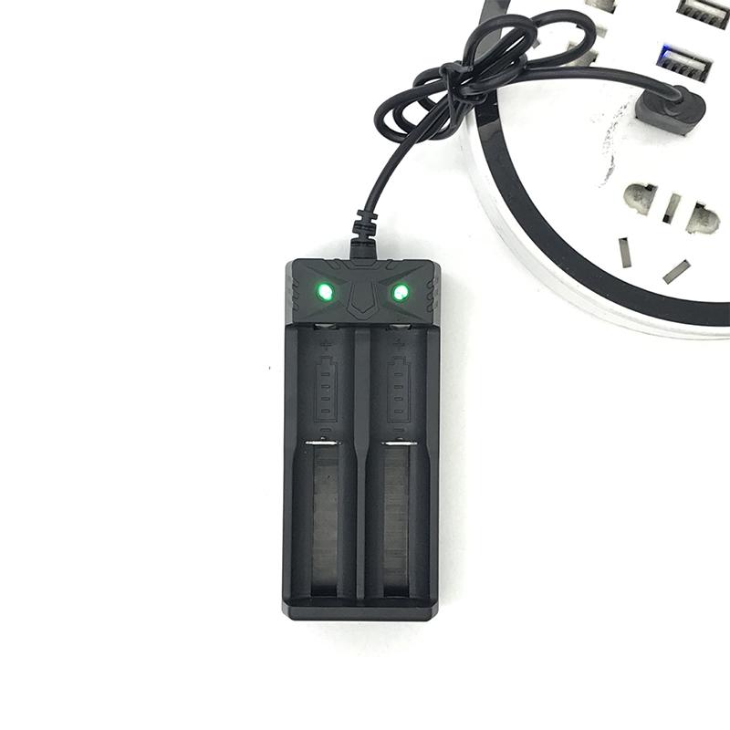 2 bővítőhelyes USB kettős 18650 töltő 3,7 V újratölthető lítium akkumulátor 18650 akkumulátor töltő 18500/18490/16340/14500 akkumulátorhoz
