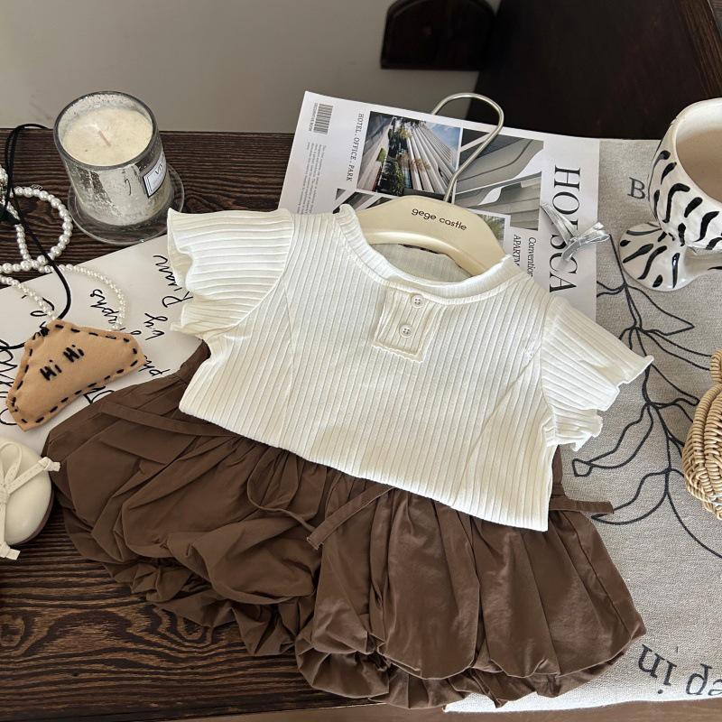 

Korean Kids Summer 2025 Ribbed T-Shirt & Bow Flower Shorts Set 90 cm