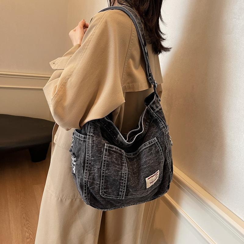 2025 new student class messenger bag retro washed denim bag large capacity casual versatile shoulder bag