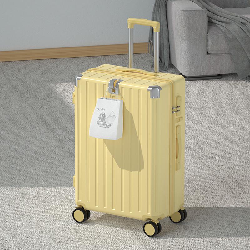 2025 Large Capacity Leather Suitcase with Universal Wheels and Combination Lock