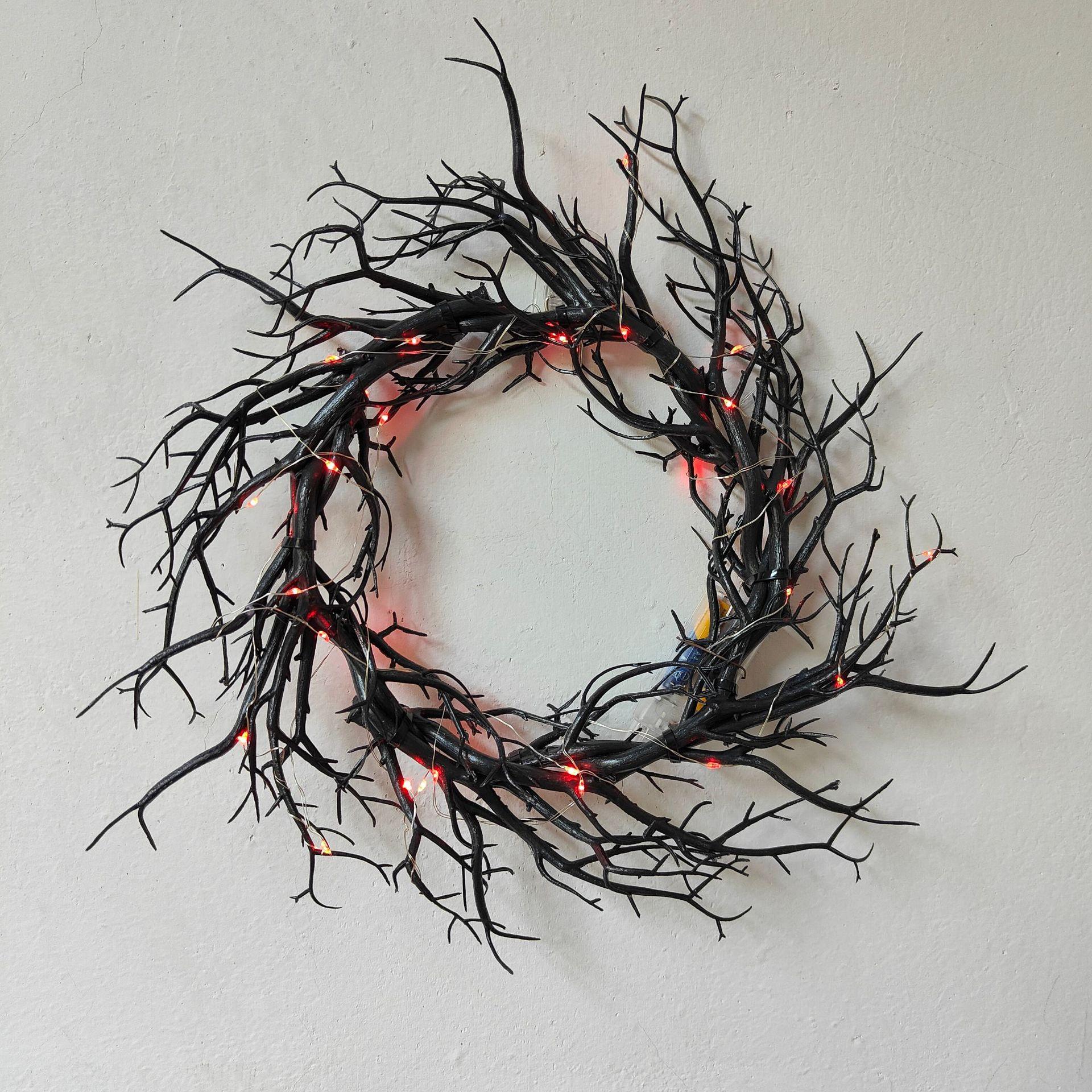 

Венок для украшения входной двери, светодиодные огни, блестящая черная ветка, украшения на Хэллоуин, страшный домашний декор для вечеринки в помещении и на открытом воздухе