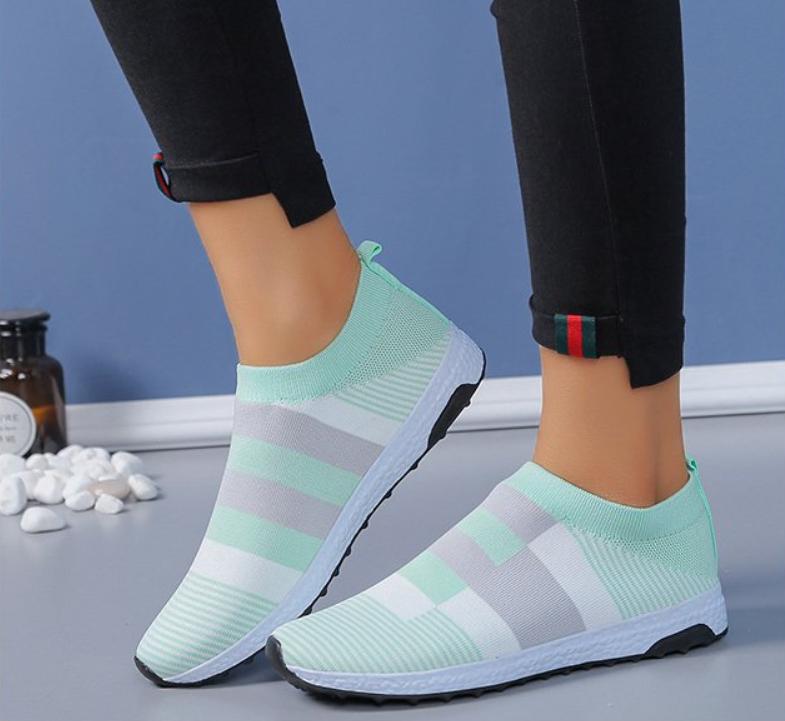 New Summer 2024 Women's shoes Round Toe Flat Vulcanized Shoes Women Breathable Casual Shoes Striped Walking Shoes Women Sneakers