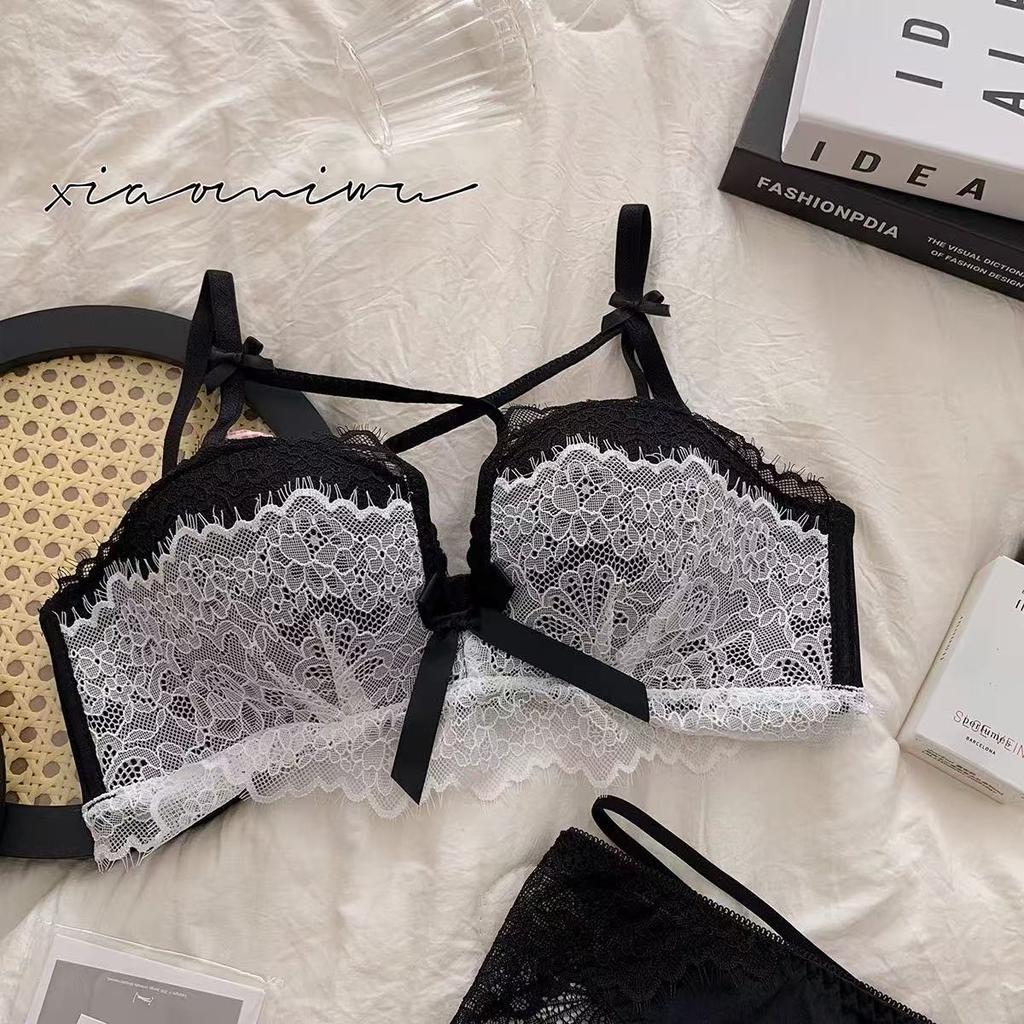 Sexy gather thickened and show large hollow lace bra new small fragrant style pure desire style set