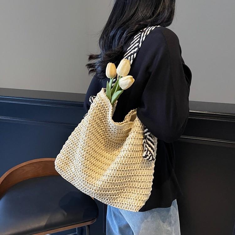 Large Capacity Straw Bag Women's New Seaside Beach Vacation Shoulder Bag Premium Tote Bag