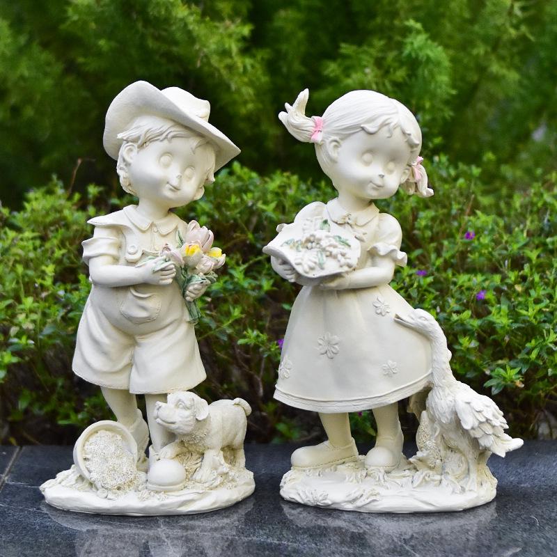 European Resin Craft Figures for Kids' Outdoor Decor