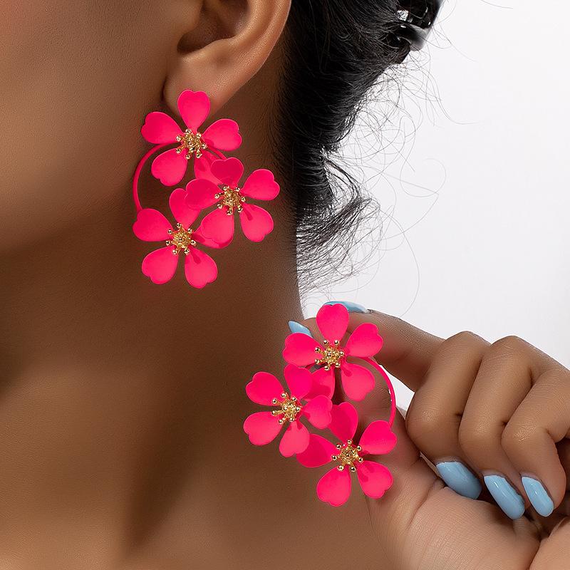 Fashion Black White Green Flower Earrings for Women Vintage Bohemian Summer Plant Romantic Party Jewelry Accessories