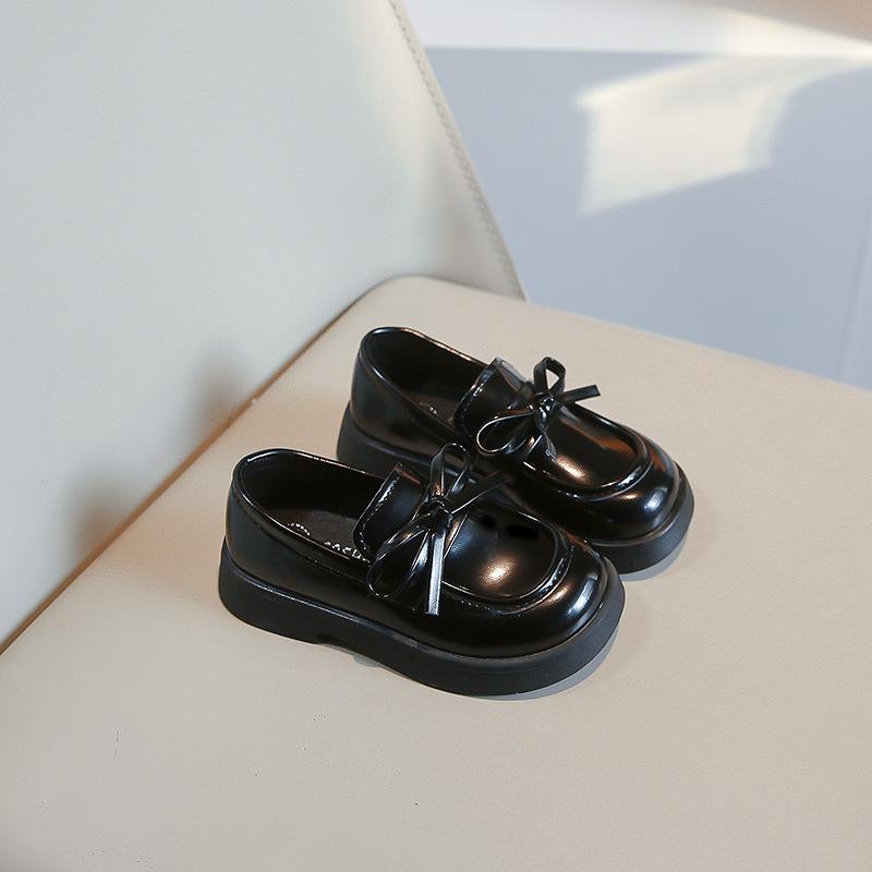 Spring Autumn Children Black Loafers Fashion Breathable Girls Princess Leather Shoes Causal Thick Soled Kids School Single Shoes