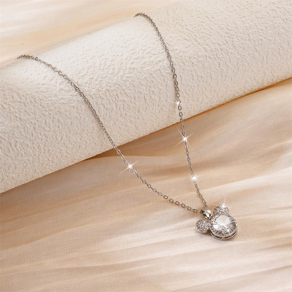 Simple Fashion Titanium Steel Women's Necklace - Non-fading, Luxurious, Versatile, Korean Style Clavicle Chain