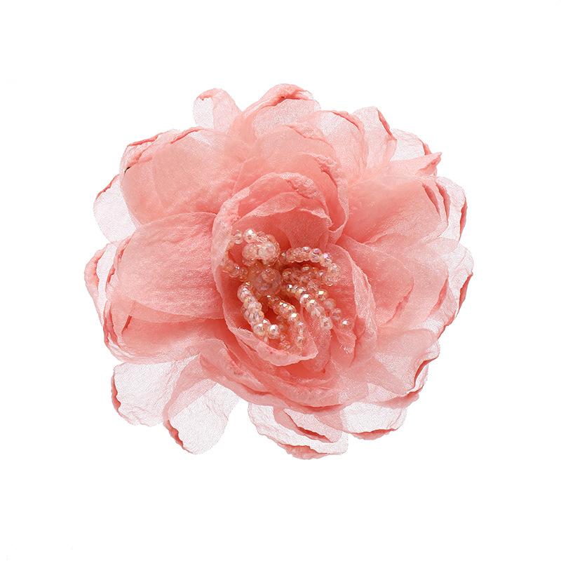 Elegant Silk Yarn Crystal Flower Brooch Three-dimensional High-end Retro Pin Evening Temperament Dress Corsage Woman