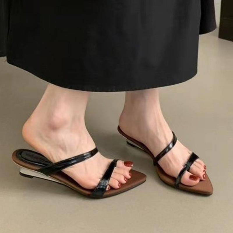 

Fashion Pointed Toe Women Slippers Summer Heeled Shoes Dress Trend Woman Sandals 2025 Fashion Party Cozy Flip Flops Beach Mujer Zapatos 35 чорний