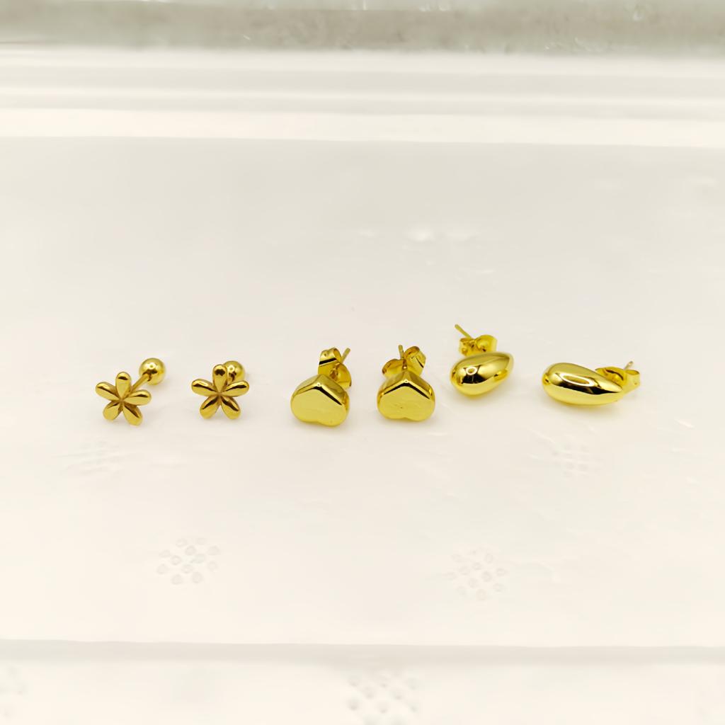 Simple commuter fashion niche design mini stud earrings women's titanium steel ear plug versatile temperament ear jewelry