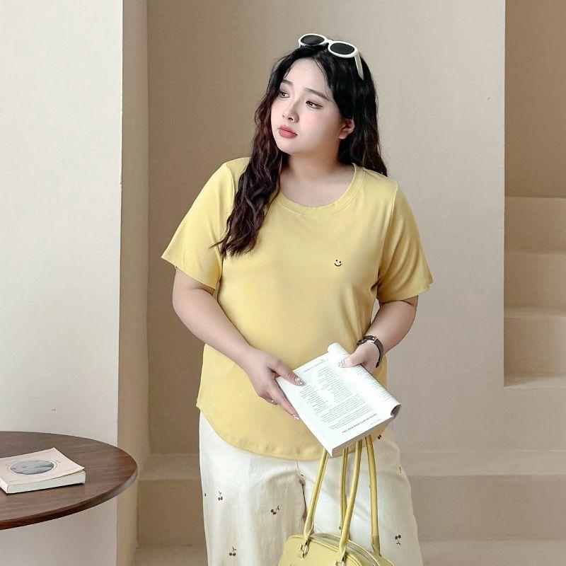 

Plus size women clothing [Treasure Smiley Face T] Summer Refreshing round Neck Embroidery Short sleeve T-shirt Comfortable Short Versatile Top Lemon yellow 6XL