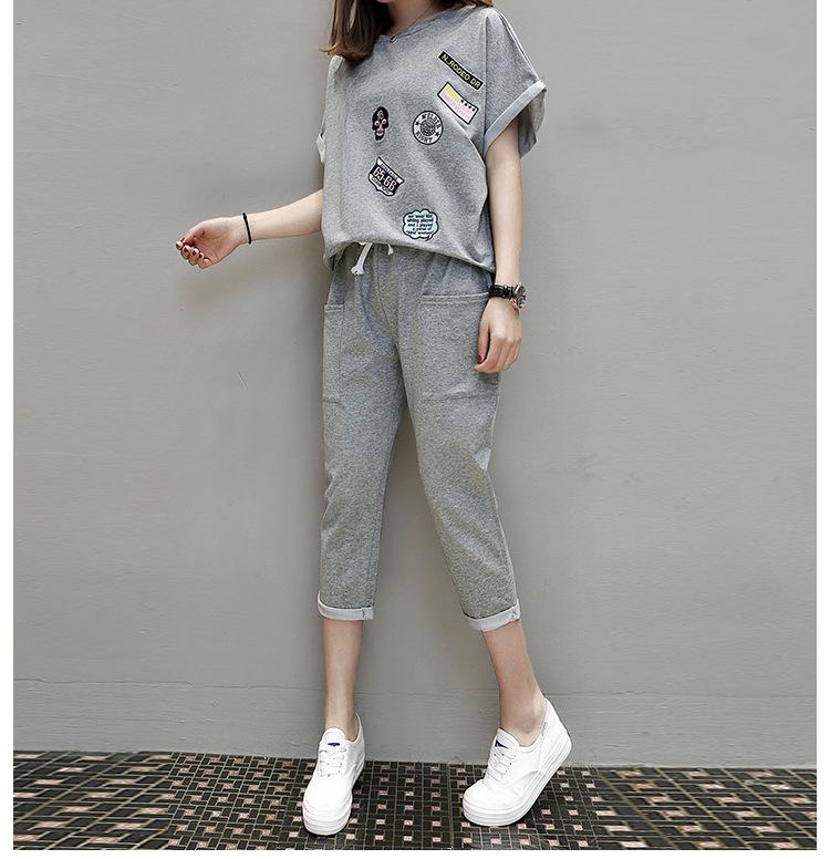 2025 Summer Fashion Casual Women's Two-Piece Set: Loose Short Sleeve Top & Seven-Point Pants