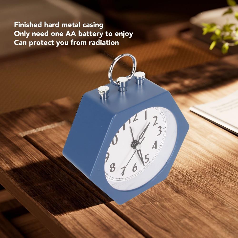 Clear Display Silent Alarm Clock Battery Powered Digital Alarm Clock For Student