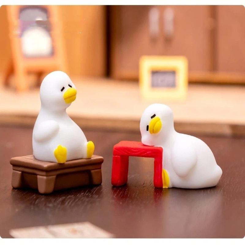 7 STuks Miniatuur Eend Ornamenten Leuke Kleine Eend Beeldjes Speelgoed Lichtgewicht Kleine Decoratie voor Poppenhuis Kinder Verjaardagsfeest Cadeaus
