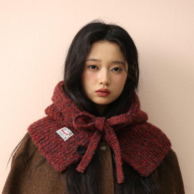 Balaclava hat retro one-piece hat versatile autumn and winter warm and cold scarf hat integrated shoulder and neck scarf
