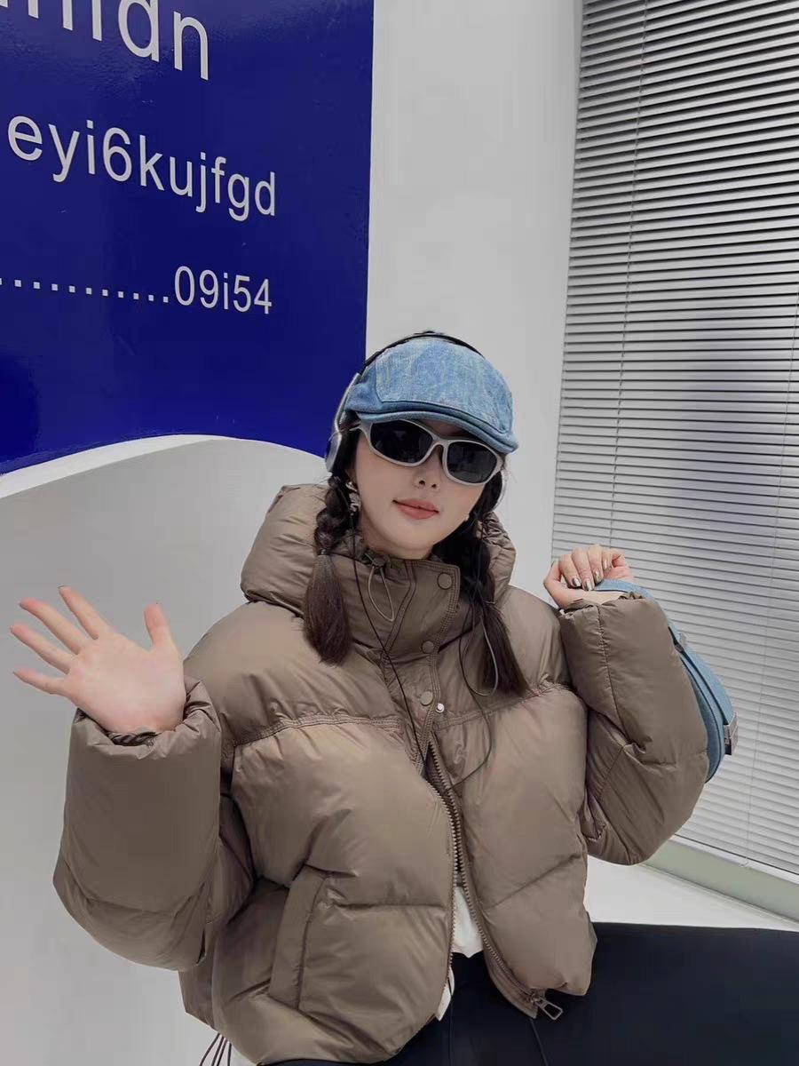 

Короткая куртка-пуховик женская новая маленькая свободная куртка с высокой талией белая зимняя куртка на утином пуху M (120-75kg wearable) хаки