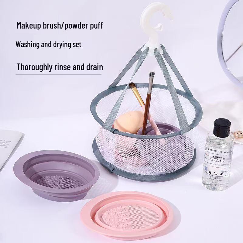 

Набор для чистки кистей для макияжа: Яйцо для макияжа, Пуховка, Силиконовая щетка-очиститель и Чаша для сушки - Комплект из 3 предметов