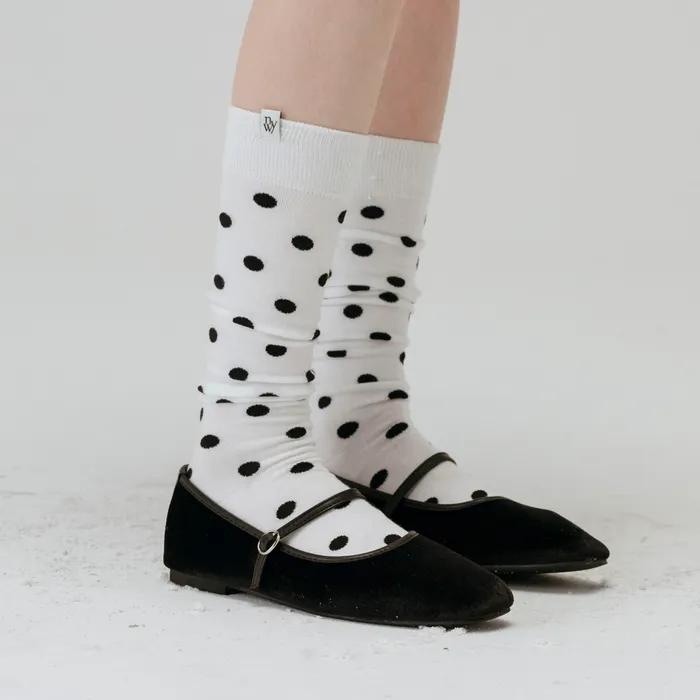 NYW DOT LONG SOCKS_WHITE