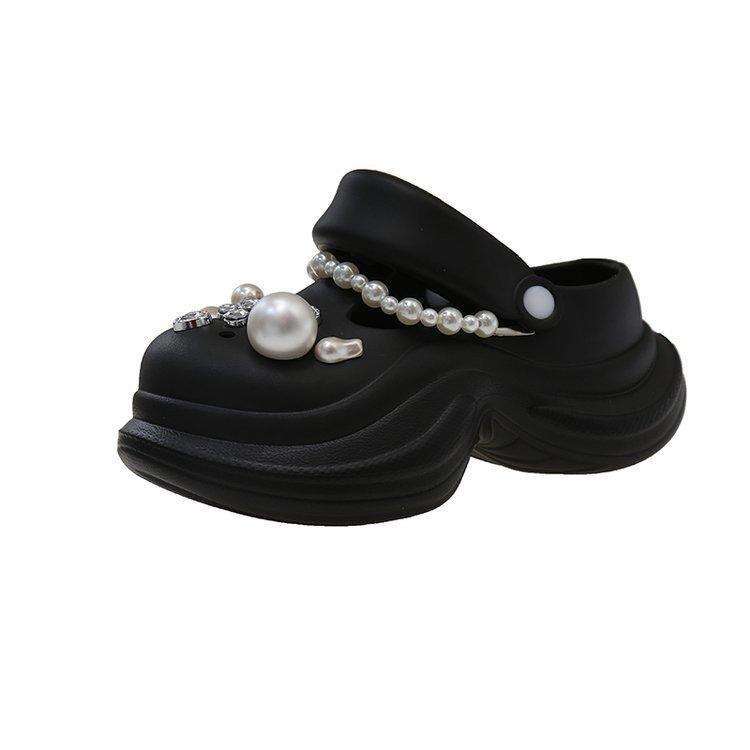 Thick-soled heightening hole shoes for women's outer wear 2025 summer new non-slip rhinestone pearl beach shoes cool slippers for women