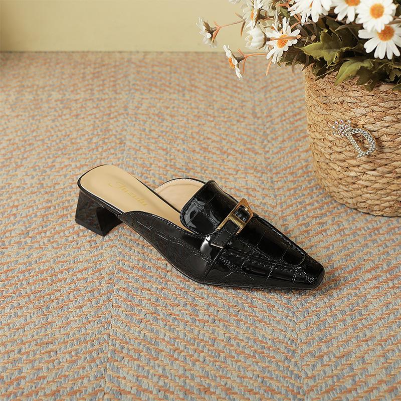 

Baotou half slippers women s 2025 new summer wear niche design thick heel square head patent leather Muller shoes sandals 35 чёрный