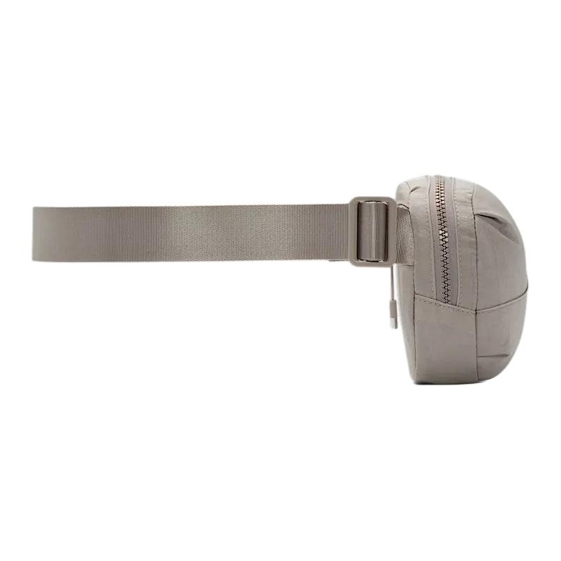 New Nike Aura Crossbody Bag 2L HM6120-009