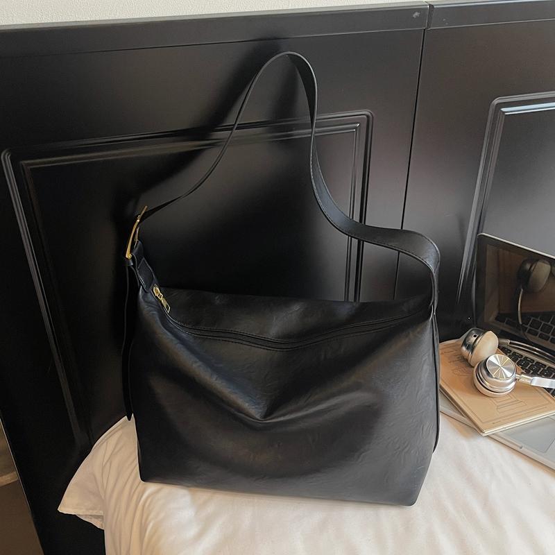 Solid Color Commuter Large Capacity Shoulder Bag Women's Crossbody Bag Underarm Bag