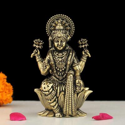 Statue de Déesse Laxmi en Laiton Fabriquée à la Main pour Temple Domestique | 2,5" Figurine de Maa Lakshmi Idole Murti Symbole Sacré de Richesse | Parfaite pour les Rituels & les Cadeaux