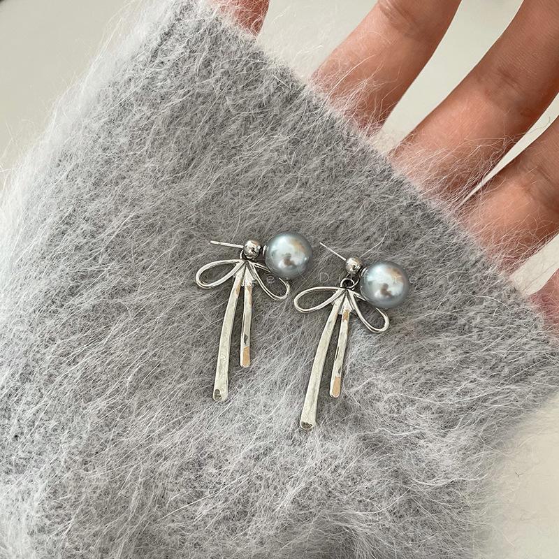S925 Silber Schleifen-Perlenohrringe - Trendig, luxuriös und stilvoll für Frauen