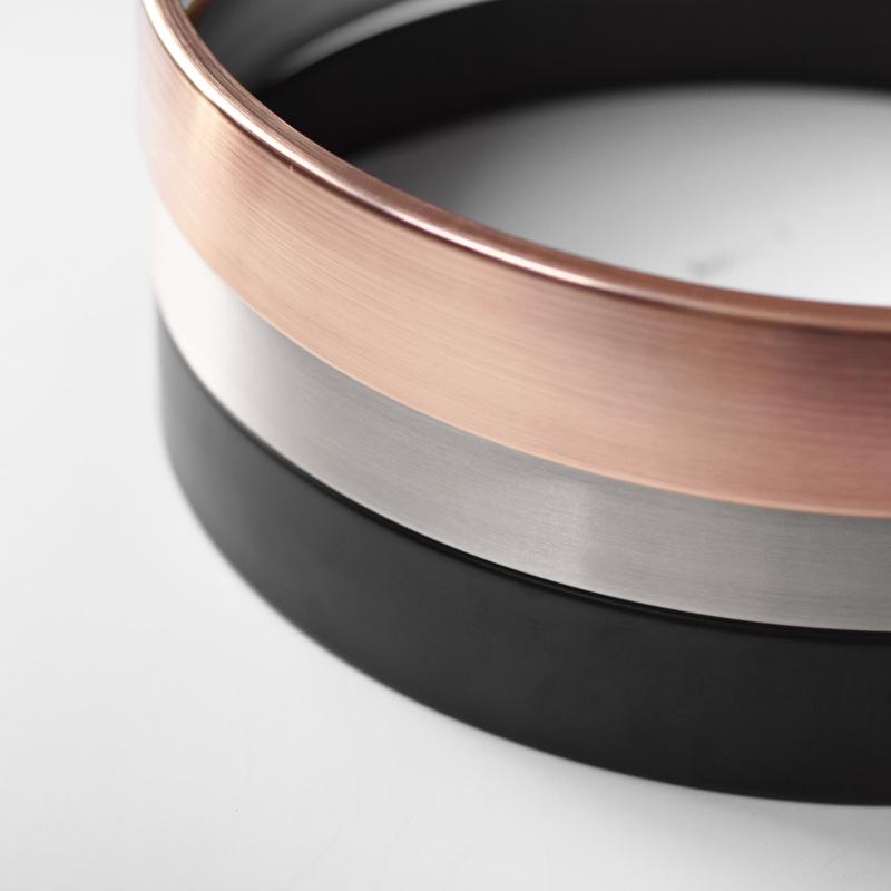 Kreative Metall-Wanduhr, Einfache digitale Quarzuhr, Wohnzimmeruhr, Wanduhr mit Aluminiumrahmen, Schmaler Rand 12 Zoll 30CM