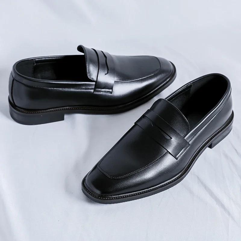 Hot Sale Elegantes Leather Slip on Mens Loafers Comfy Walking Men Casual Shoes Fashion Designer Moccasins Drive Shoes For Man