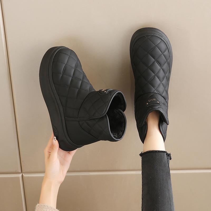 Integrated thick-soled snow boots winter new large cotton shoes size Harbin velvet short boots