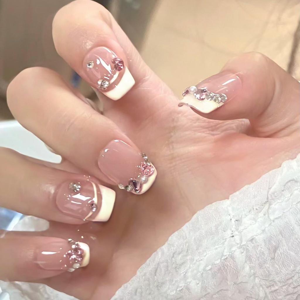 Simple Love Pearl Pile Diamond Lines French Sweet Versatile European and American Style Removable Manicure 30 Pieces