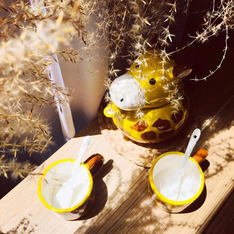 Creative Cute Giraffe Shape Design Ceramic Teapot with 2 Cups Tea Set Kawaii Cartoon Animal Mug Kids Gift Office Home Tableware