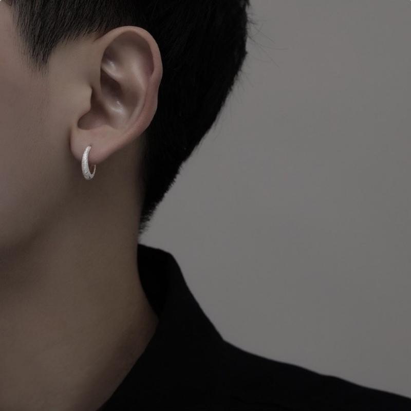 Minimalist INS Plain Circle Earrings for Women, New Trendy Men's Style, Ear Bone Rings, Ear Buckles, Versatile Accessories