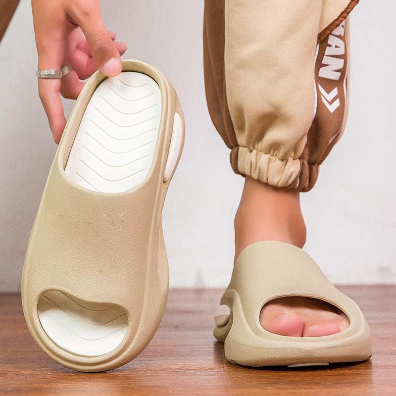 Fashion Shoes Man New Soft Bottom Sports 2025 Summer Casual Home Open Toed Shoes Color Blocked Outdoor Fashion Beach Non Slip Slippers